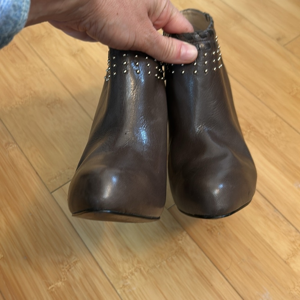 Enzo Angiolini Brown Leather Whipstitch Trim Ankle Boots Women’s 7.5 - Picture 4 of 12